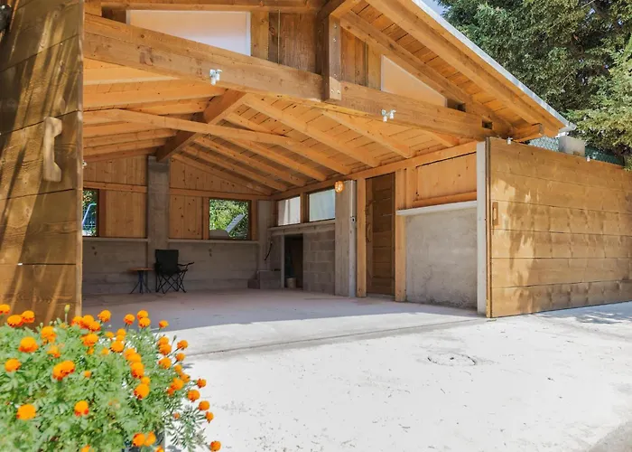 60 Prázdninový dům *